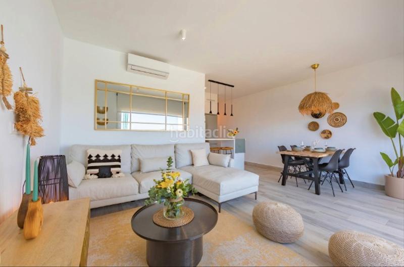 Foto d7966422-2020-410f-9d40-481fea8cb219. Ático  con vistas al mar en Tarifa ciudad Tarifa