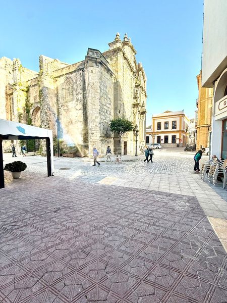 Foto 1a98b84a-6d28-42ed-85fb-0100db587b8d. Business premise in plaza de oviedo 5 in Tarifa ciudad Tarifa
