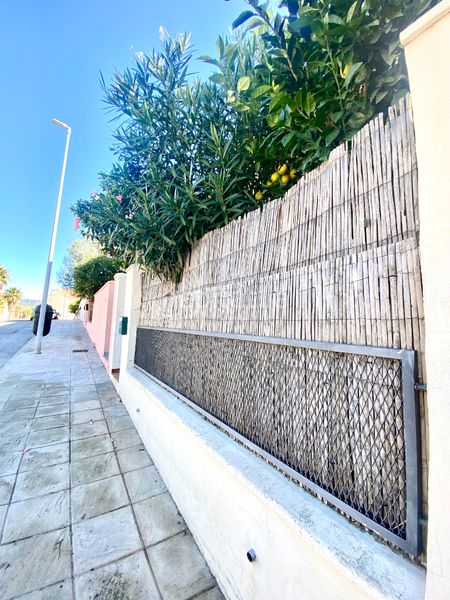 Foto 1dfebb89-d36d-42cf-89bb-b482f15d3197. Casa adossada a calle rodrigo pérez ponce 7 a Tarifa ciudad Tarifa