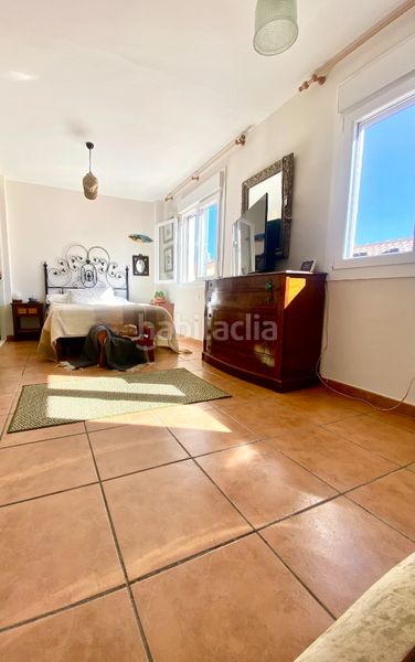 Foto 2b1755b4-5883-46f3-9175-fa3edc2214b6. Casa adossada a calle rodrigo pérez ponce 7 a Tarifa ciudad Tarifa