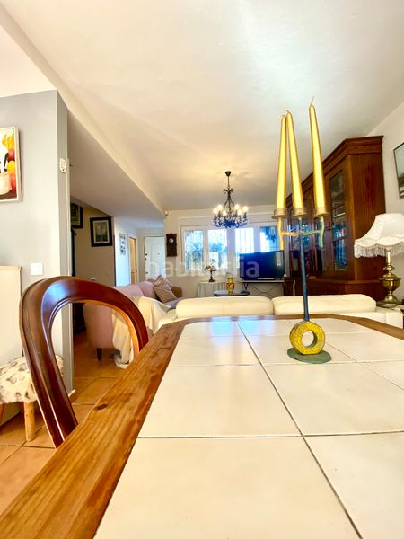 Foto 46adb038-b237-41f7-af35-38417d022a71. Casa adossada a calle rodrigo pérez ponce 7 a Tarifa ciudad Tarifa