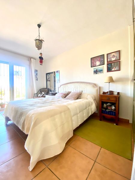 Foto d8e1f2cb-7bd4-42a8-8c0a-8e43a0d29126. Casa adossada a calle rodrigo pérez ponce 7 a Tarifa ciudad Tarifa
