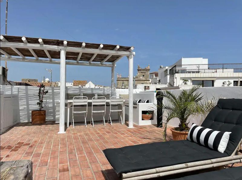 Foto fcb9ab0d-6641-428e-9fbf-68325021f65a. Àtic a calle melo 8 a Tarifa ciudad Tarifa