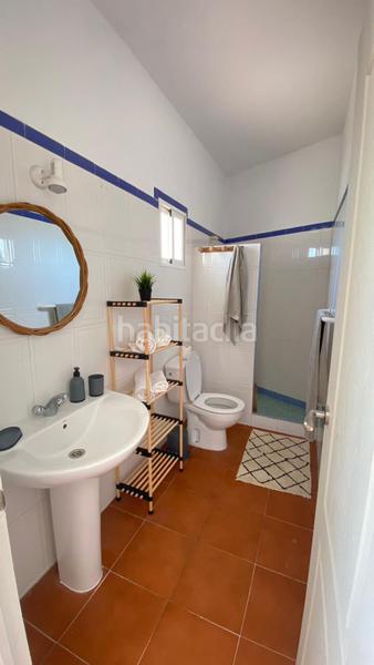 Foto 1d50df00-e895-4fc5-bddd-09818fd6fdb1. Chalet casa independiente con vistas al mar en Tarifa ciudad Tarifa