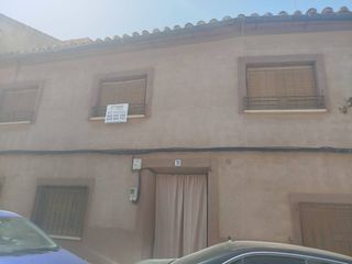 Finca rústica  Calle valdelomar. Buen solar con mucha fachada en zona tranquila.