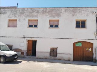 Casa  Cruces. Casa muy antigua para reformar en zona de la  residencia de mayo