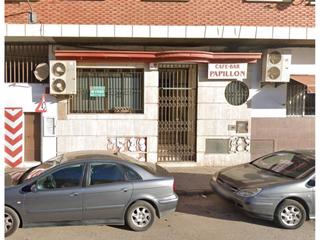 Local commercial  Vid. Local para cualquier actividad junto al hospital.