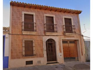 Maison  Churruca. Bonita casa en dos plantas en perfecto estado en zona muy tranqu