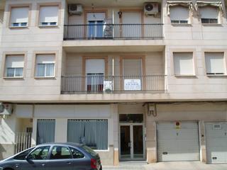 Appartement  Solana. Piso seminuevo en la zona del centro de salud con un patio de 60