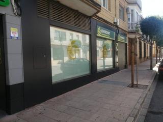 Local commercial  Jesús del perdón. Impresionante local terminado en calle principal.