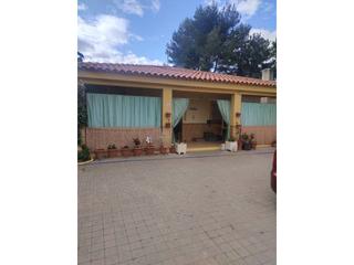 Mas  Valdepeñas. Venta de chalet rústico en membrilla