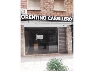 Local commercial  Calle toledo pasaje. Local en venta en manzanares