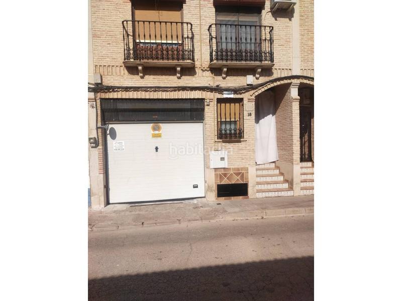 Foto 88f06ff3-2c64-4158-bccc-0de447f93fde. Aparcament cotxe a Manzanares