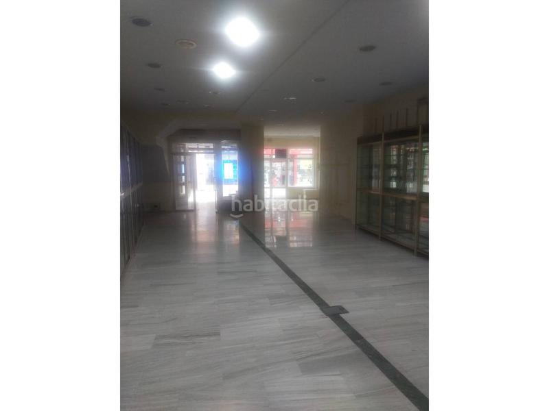 Foto ecc72f74-788f-4fe1-8716-d42d6429f81d. Location local commercial dans Daimiel