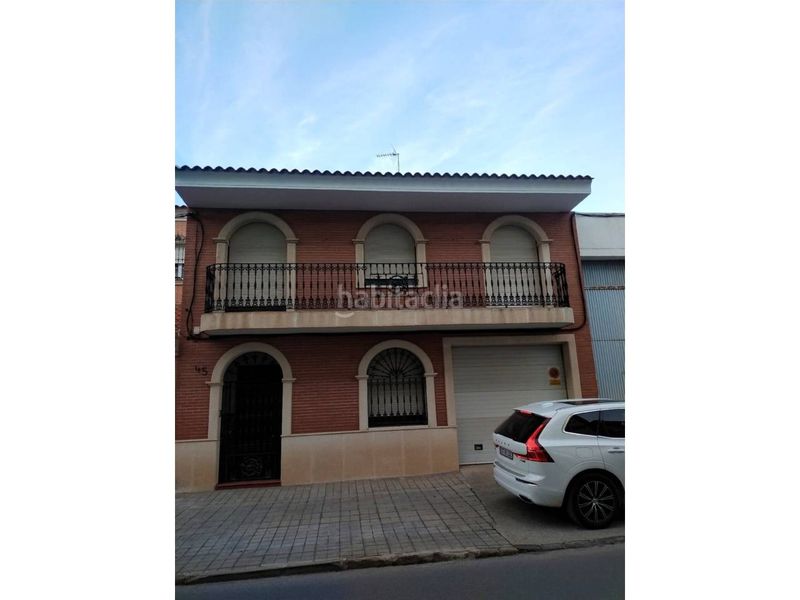 Foto 3f961956-1224-455f-a48e-515b30b0efde. Casa amb calefacció aparcament a Manzanares