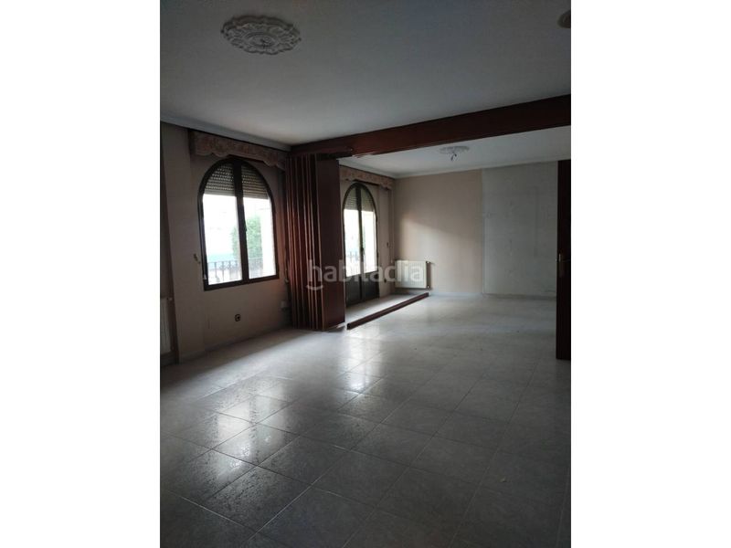 Foto e165e913-2d09-43c4-939f-e3157bb568f0. Casa amb calefacció aparcament a Manzanares