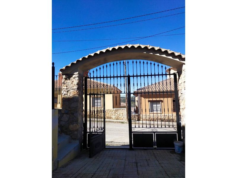 Foto 0600463f-d6eb-4c55-8639-ce696518efce. Casa adossada amb calefacció aparcament a Ruidera