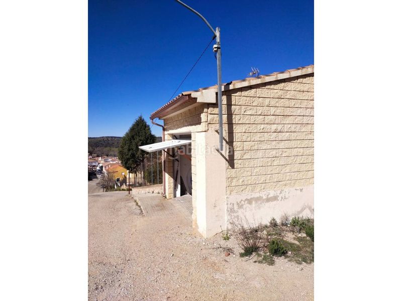 Foto a3bfdeaa-cbc3-45c0-99f3-4dedd96c55b4. Casa adossada amb calefacció aparcament a Ruidera