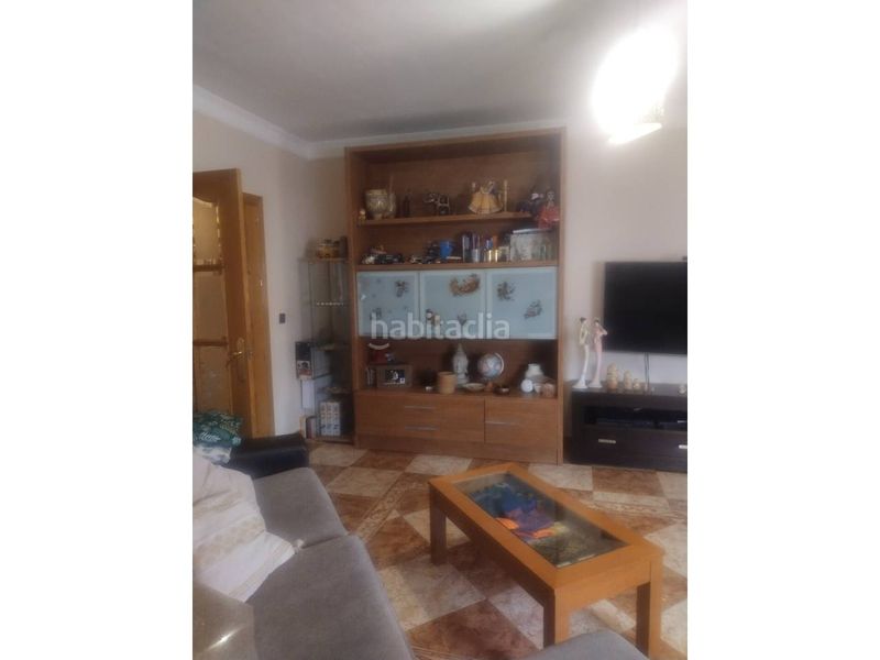 Foto cad8f9d7-8fd6-42ae-bbd8-eea32b8473e7. Casa amb calefacció aparcament a Manzanares