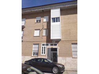 Pis  Calle libertad. Venta de piso céntrico en manzanares