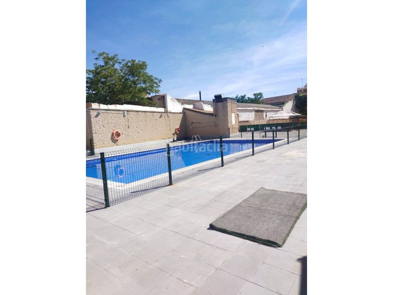 Foto b78f3e20-6725-4283-ae7a-c33e5b28971d. Pis amb calefacció aparcament piscina a Manzanares