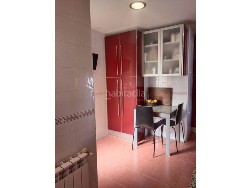 Foto c8d89f9b-db9f-404a-8f5b-bbd0469f83c0. Pis amb calefacció aparcament piscina a Manzanares