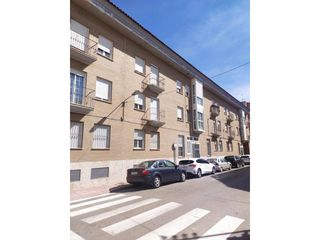 Pis  Calle libertad. Venta de piso céntrico en manzanares