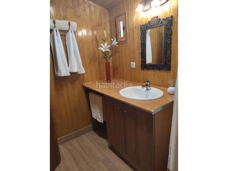 Foto e4e568b3-aa2a-4316-940e-b9a6005ee6d5. Edifici a Ossa de Montiel
