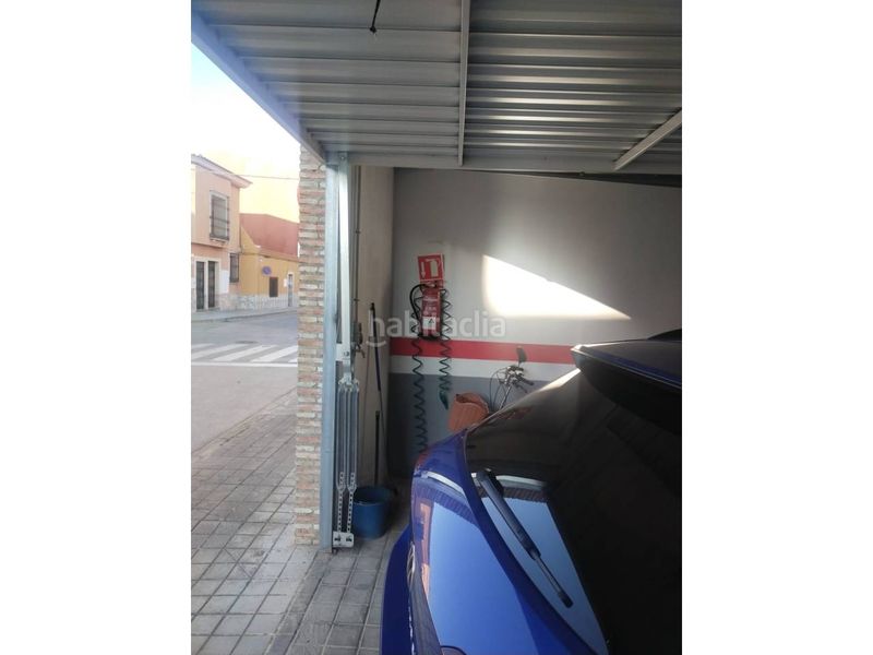 Foto 576971b5-92f9-4e93-86d8-acb4ef990d47. Aparcament cotxe a Manzanares