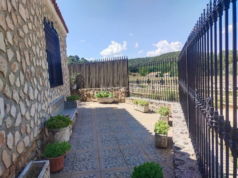 Foto 71a9b74e-dc50-4e13-a99d-68236e732993. House in calle cl tomilla-cr ringurrina 17 in Ossa de Montiel