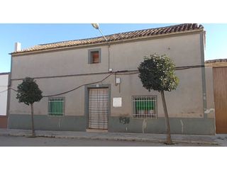 Casa a Calle don gabriel campillo 41. Se vende casa en san carlos del valle para reformar o demoler