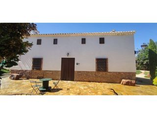 Masia  Carretera 3127. la solana-villanueva de los infantes 12,300. Se vende casa rural ubicada en entorno natural