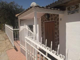Bauernhof in Calle subida del pozo 5. Se vende chalet en ruidera para entrar a vivir.