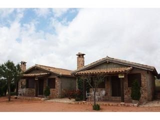 Xalet a Calle ctra lagunas de ruidera 0.9. Se vende complejo rural turístico en ruidera