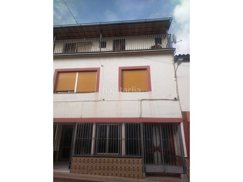 Foto fbfbca35-384e-48e1-81fe-864add487edb. Edificio in calle canalejas 24 in Ossa de Montiel