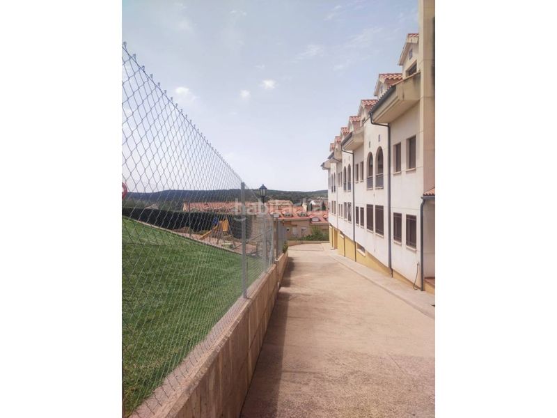 Foto 441cff1c-7b45-4f6c-8790-4b9cd7e2cdf4. Apartament a calle cerro monjas 86 a Ruidera