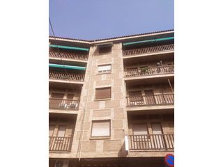 Etagenwohnung  Plaza santa maría 9. Se vende piso en el centro de daimiel muy luminoso con garaje y