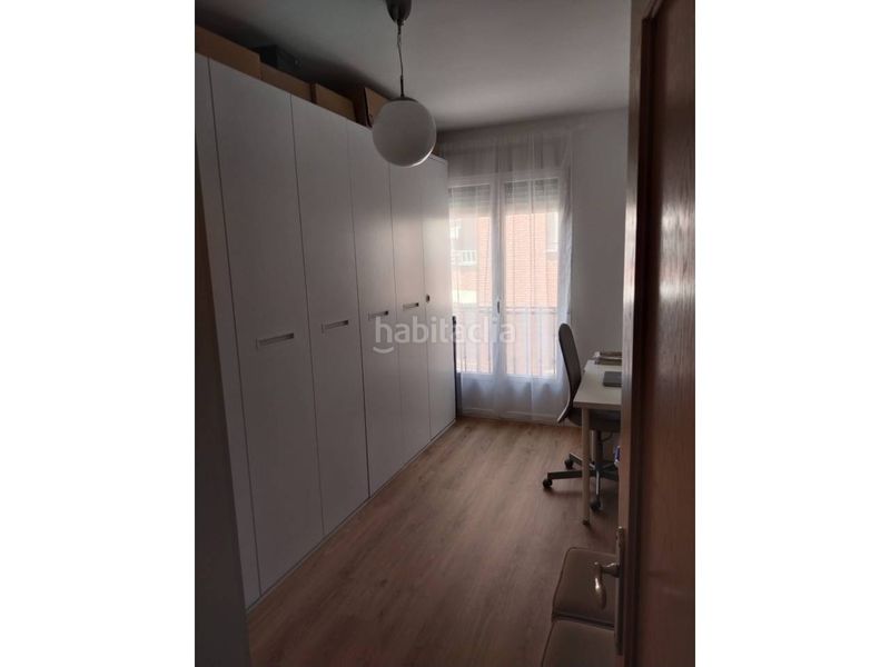 Foto 0c5bd3f2-e7b3-4597-a9f3-79ce702d378b. Pis a calle flor 3 a Manzanares