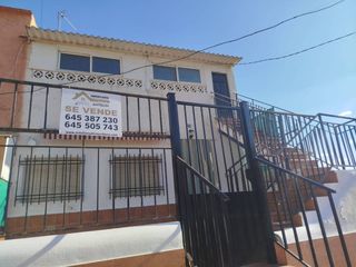 Casa  Calle cenagosa 19. Se vende casa en ruidera con dos patios