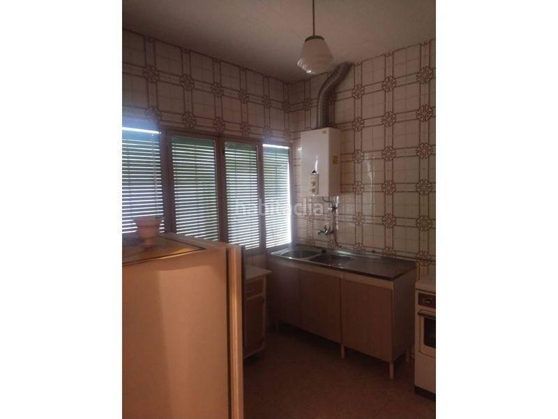 Foto c284243b-eb45-415b-85c3-d06553004d39. Local comercial se vende local comercial y vivienda con patio en Ruidera
