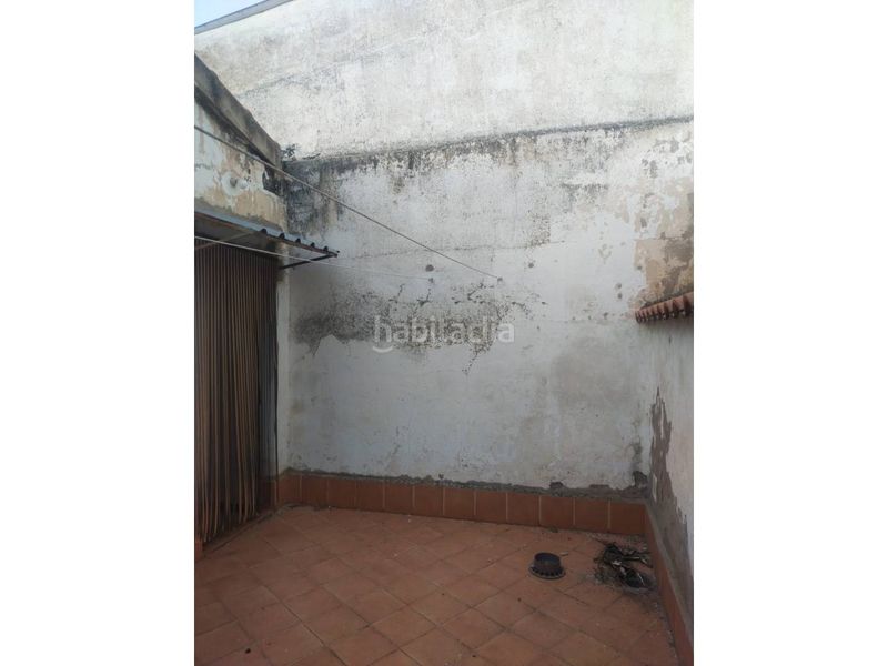 Foto cb6e038f-226e-4922-8f52-7eb2c87eb93d. Local comercial se vende local comercial y vivienda con patio en Ruidera