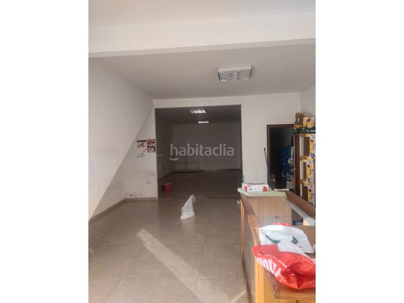 Foto e191df2c-ac59-4479-90e1-252dd81649aa. Local comercial se vende local comercial y vivienda con patio en Ruidera