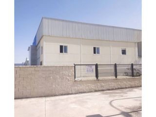 Location Bâtiment à usage industriel  Calle la rioja. Se alquila nave industrial en manzanares