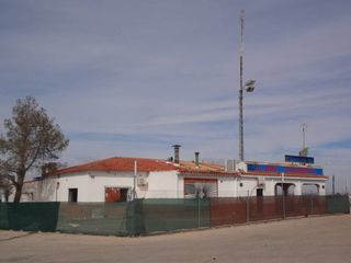 Finca rústica  Calle autovia a4 (el rocín). Se vende parcela edificada en autovia a4  km 154