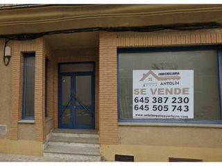 Local Comercial en Calle Carrilejos