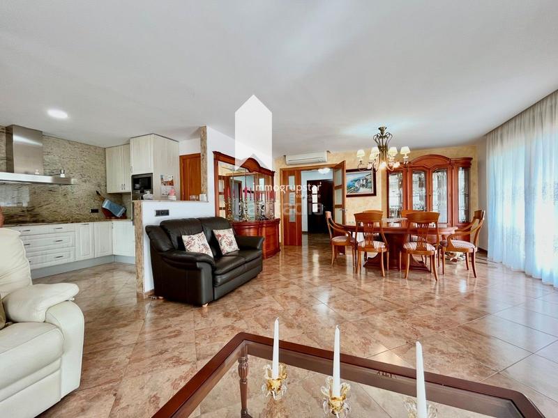 Foto 3ba4bbf8-b01a-4563-8325-b42f183bb7e4. Casa amb calefacció aparcament piscina a Fenals Platja d´Aro