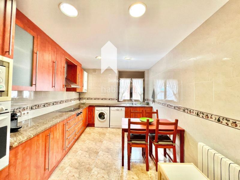 Foto 82f4be61-99b6-4d48-b2ad-66ddfd3767ee. Casa vive e invierte en el corazón ! chalet pareado con local multifuncional a 5 minutos de la playa en Palamós
