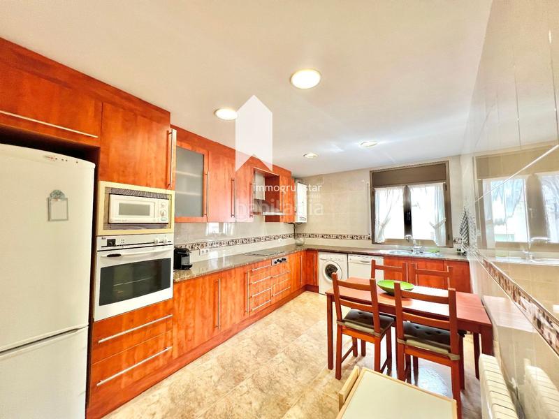 Foto d7d7c144-18cd-41cf-9e6a-5540917f9858. Casa vive e invierte en el corazón ! chalet pareado con local multifuncional a 5 minutos de la playa en Palamós