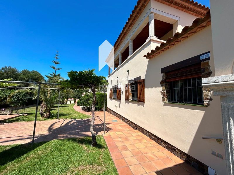 Foto 1963c97c-5be8-4fc5-8d94-c0bbed5b5a1a. Casa amb calefacció aparcament piscina a Cabanyes-Mas Ambrós-Mas Pallí Calonge