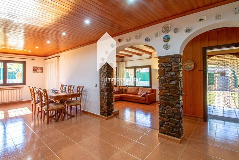 Foto 683c6e79-7935-4ba2-9514-3a808dcef507. Casa amb calefacció aparcament piscina a Cabanyes-Mas Ambrós-Mas Pallí Calonge